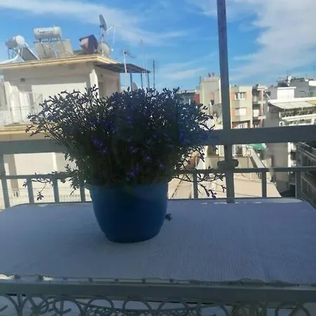 διαμερισμα στο κεντρο διπλα στην θαλασσα